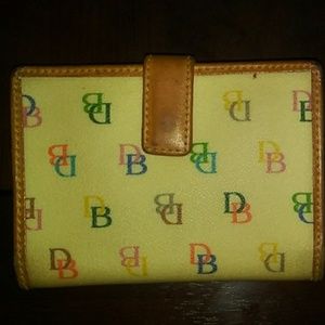 Dooney and Bourke wallet
